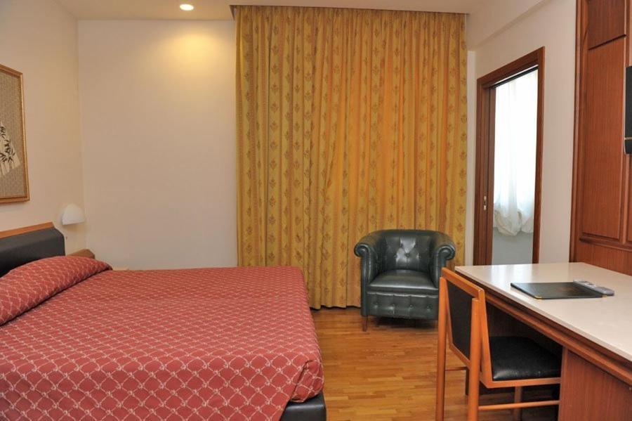 Hotel Svevo Gioia Del Colle Oda fotoğraf