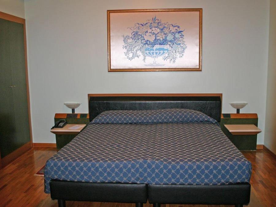 Hotel Svevo Gioia Del Colle Oda fotoğraf
