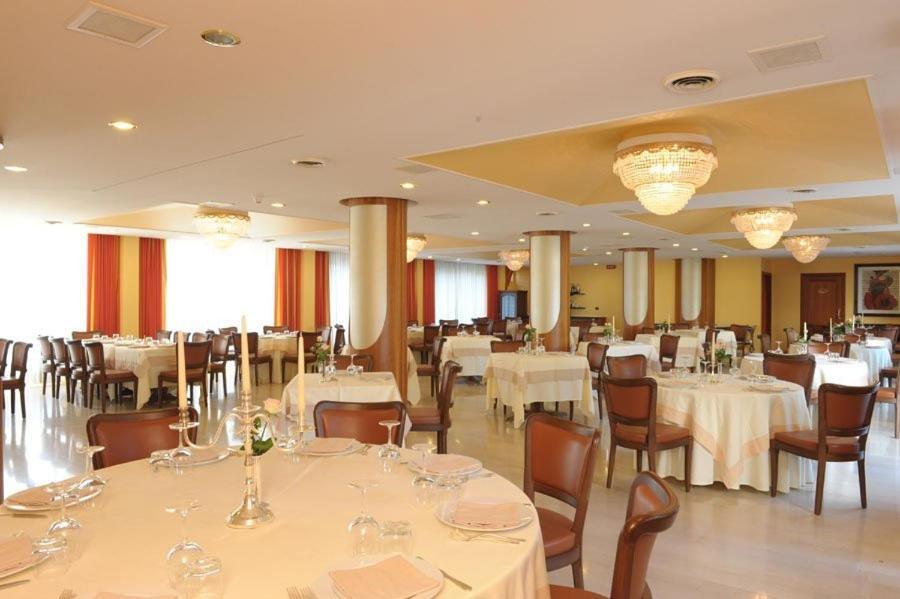Hotel Svevo Gioia Del Colle Dış mekan fotoğraf