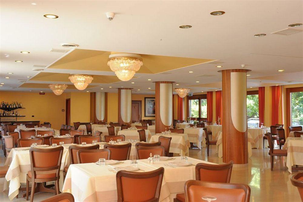 Hotel Svevo Gioia Del Colle Dış mekan fotoğraf