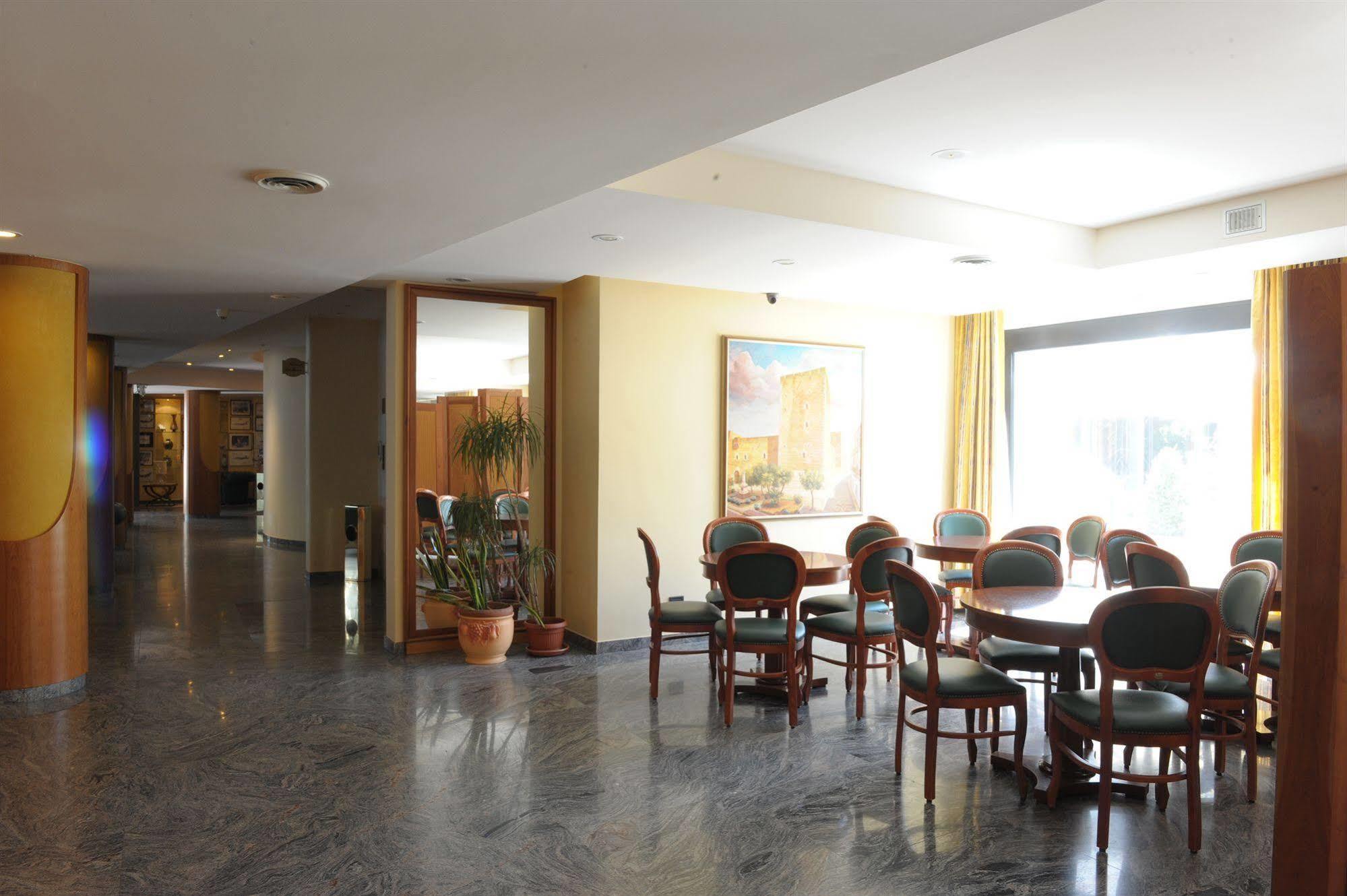 Hotel Svevo Gioia Del Colle Dış mekan fotoğraf